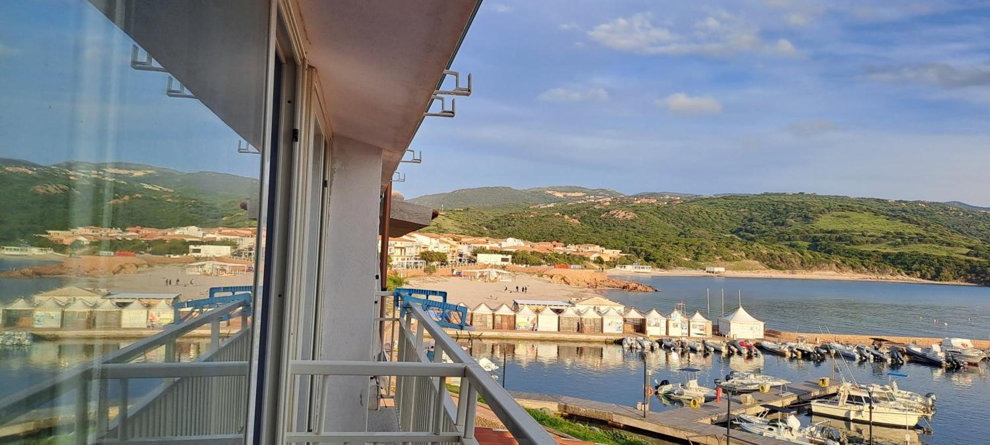 Апартаменти Fronte Mare Bella Vista Ізола-Росса Екстер'єр фото